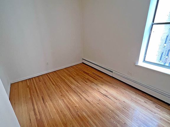3rd image of 251 W 97th St APT 6H