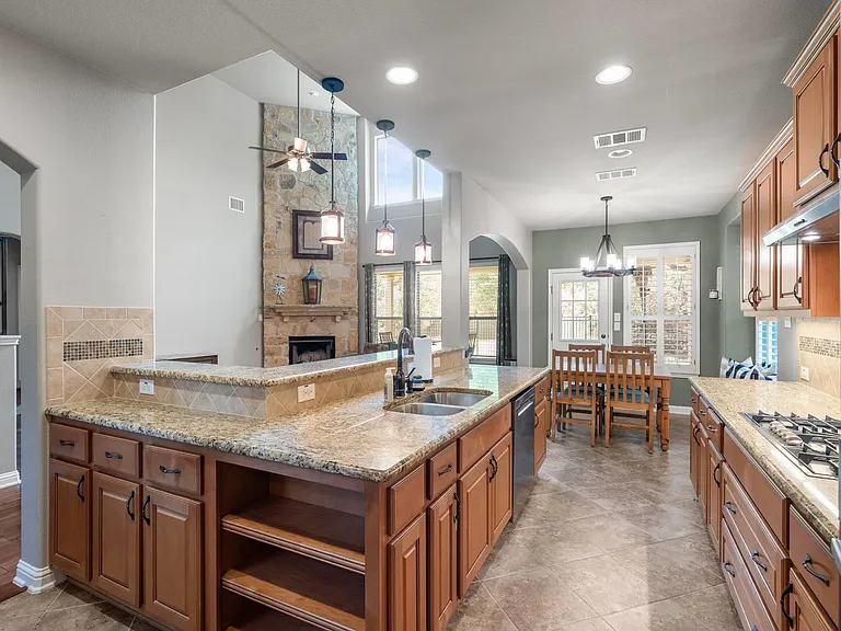 420 Wild Rose Dr — Photo 12