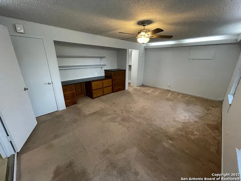 427 Indigo St — Photo 7