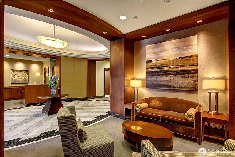4th image of 819 Virginia Street #2208
