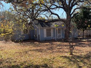 528 Dunaway Ln, Azle, TX 76020