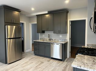 13 Grove Ave FLOOR 1, Cranston, RI 02910