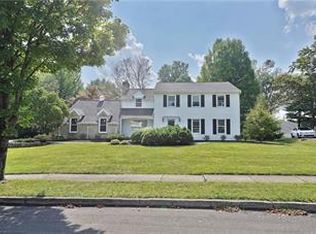 5133 Briarwood Dr, Macungie, PA 18062