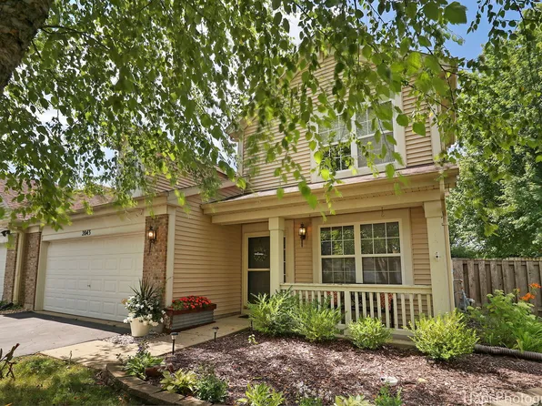 2043 Diamond Head Trl, Hampshire, IL 60140