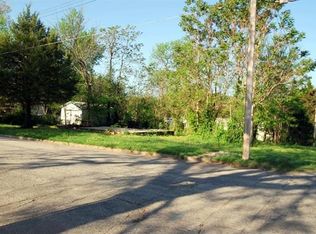 304 S Pine St, Nevada, MO 64772