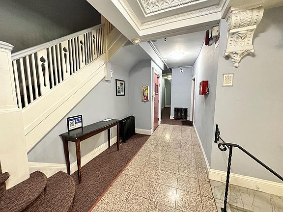 2nd image of 360 Hyde St APT 204