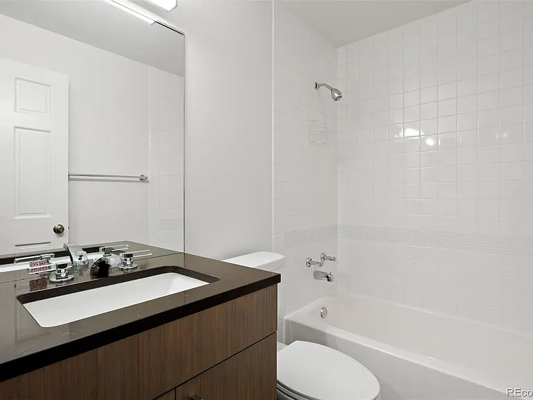 290 Madison St — Photo 32