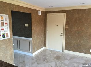 825 Riverside Ave #16, Lyndhurst, NJ 07071