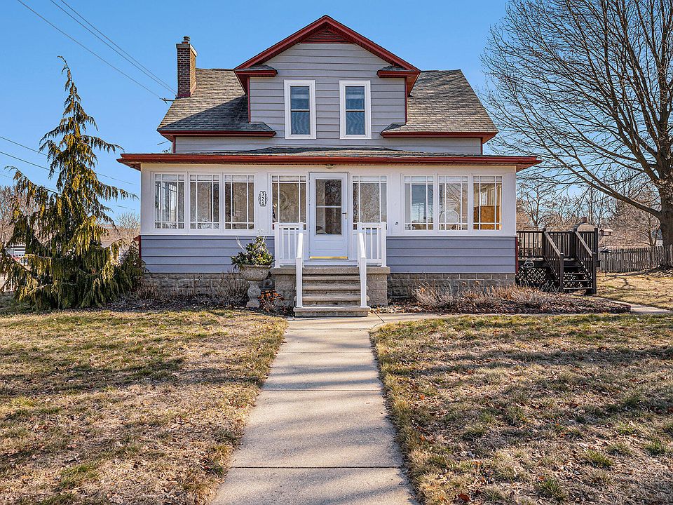 324 N Gaylord Ave, Ludington, MI 49431 Zillow