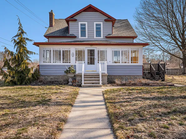 324 N Gaylord Ave, Ludington, MI 49431