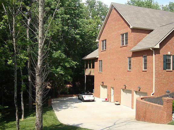 2nd image of 4835 Saint Andrew Ct