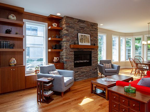 Lovely built-in shelving