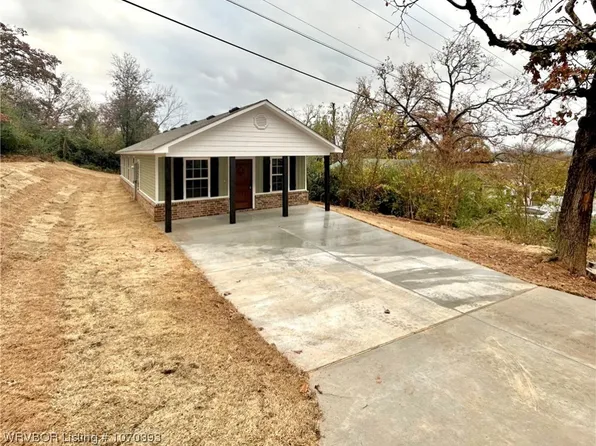 722 N 17th St, Van Buren, AR 72956