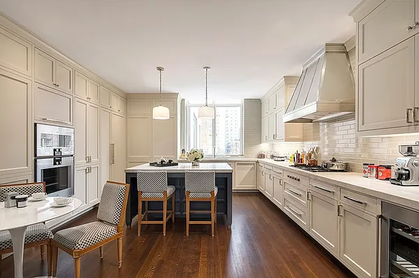 Sold by Corcoran | media 3