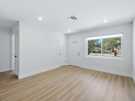5th image of 1350 15th St