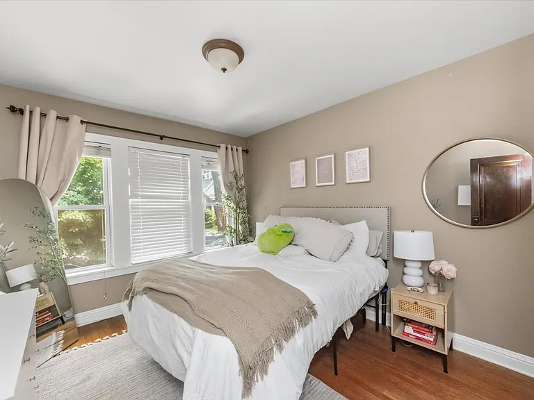 3630 N Bosworth Ave #1 — Photo 4