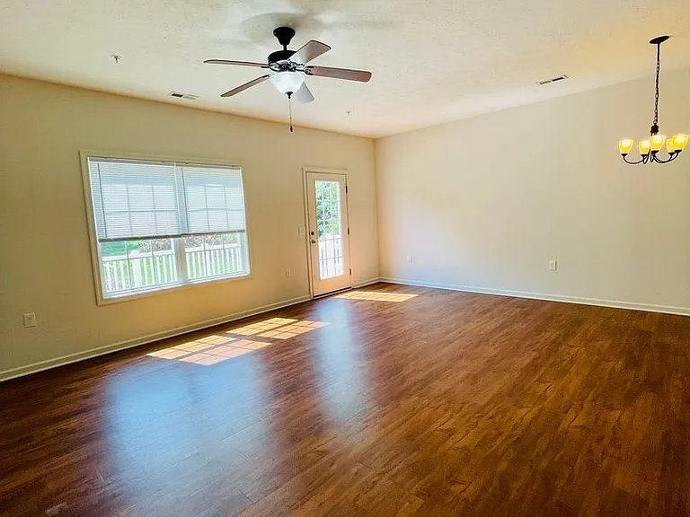 1459 Taylor Grove Ln #2 — Photo 4
