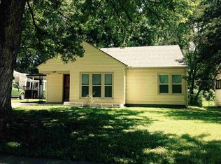 922 SW Warren Ave, Topeka, KS 66606