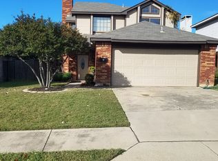 2803 Country Villa Cir, Carrollton, TX 75006