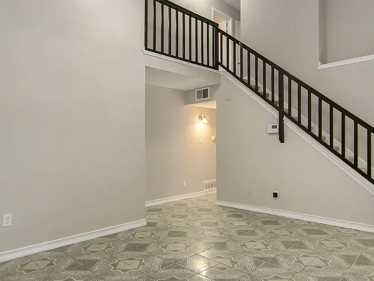 2541 Galemeadow Dr — Photo 7