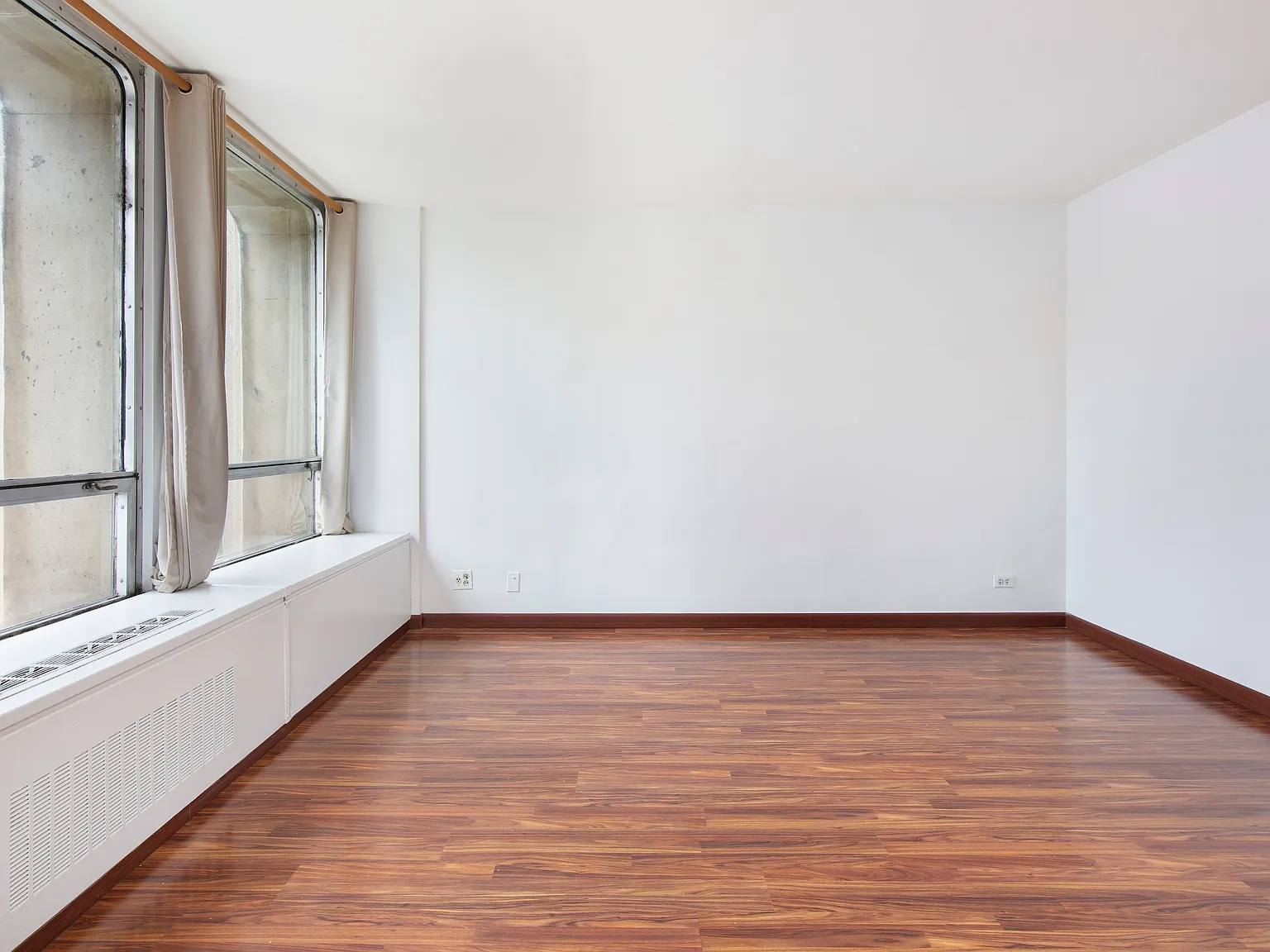 330 East 33rd Street — Photo 4