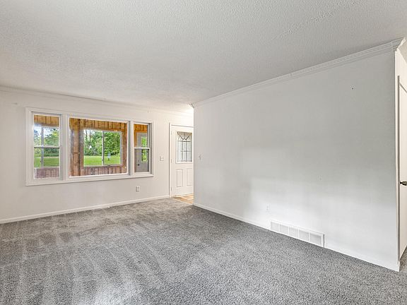 5th image of 3466 South Dr
