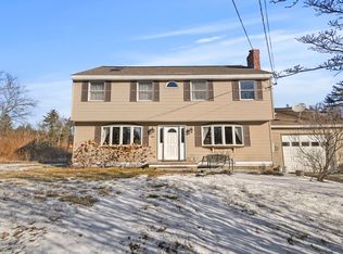 950 Chase Rd, Lunenburg, MA 01462