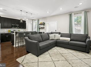 418 Woodcrest Dr SE #418A, Washington, DC 20032