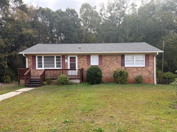 208 Chandler Dr, Gaffney, SC 29340