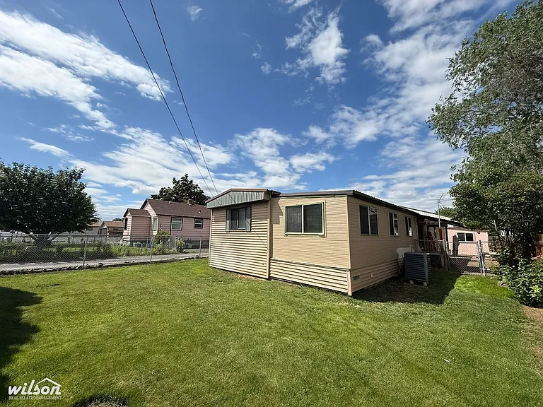 809 W Washington Ave — Photo 19