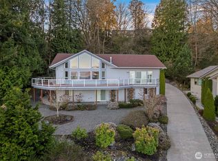 4222 Mitchell Dr, Anacortes, WA