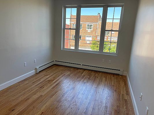 2nd image of 25-29 46th St #B