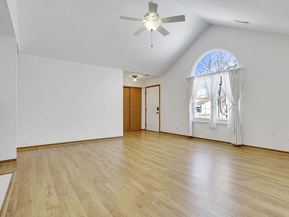 3rd image of 7795 Farmsbury Dr