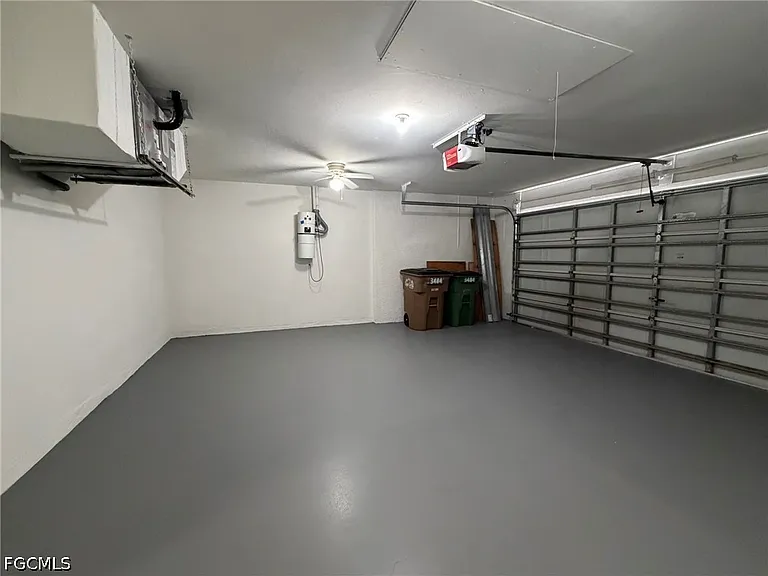 3404 NE 9th Ave — Photo 35