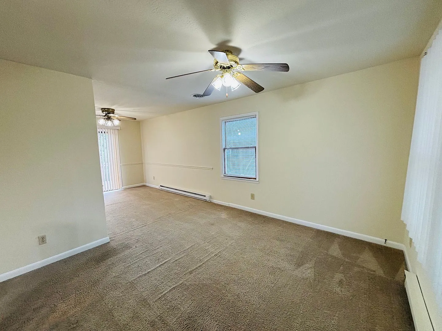 4 Bedroom, 2 Bath House — Photo 3