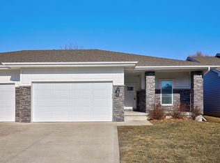 4471 Lower Beaver Rd, Des Moines, IA 50310