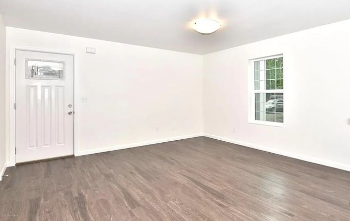 1st image of 310 Park Way Unit B