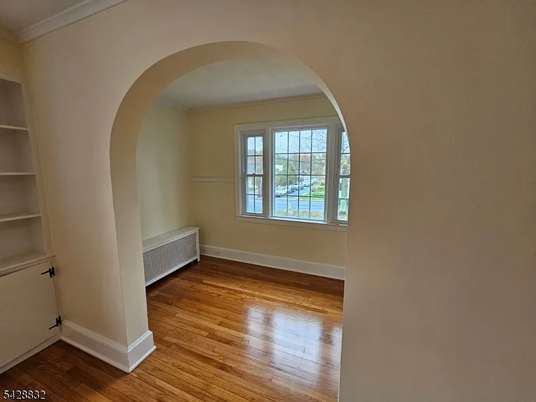 48 Bay St — Photo 5