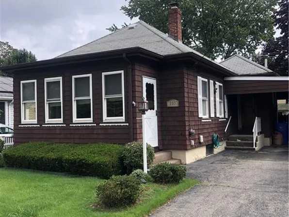 110 1st St, Pawtucket, RI 02861