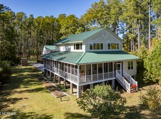 777 Fork Point Rd, Oriental, NC 28571