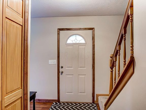 5th image of 2349 Hartsdale Dr
