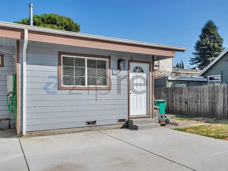 4027 Fullington St — Photo 5