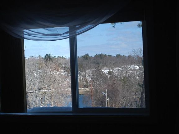5th image of 145 Essex Ave APT 607