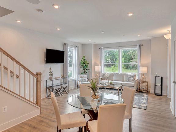 3rd image of 4655 Wistar Creek Dr