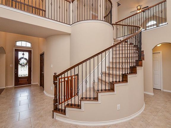 3rd image of 11715 Cantiano Ct