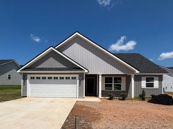 104 Brently Dr, Chesnee, SC 29323
