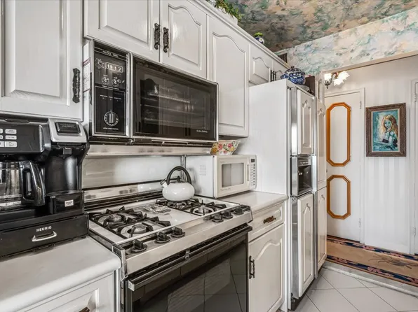 166-25 Powell Cove Boulevard image 14 of 18