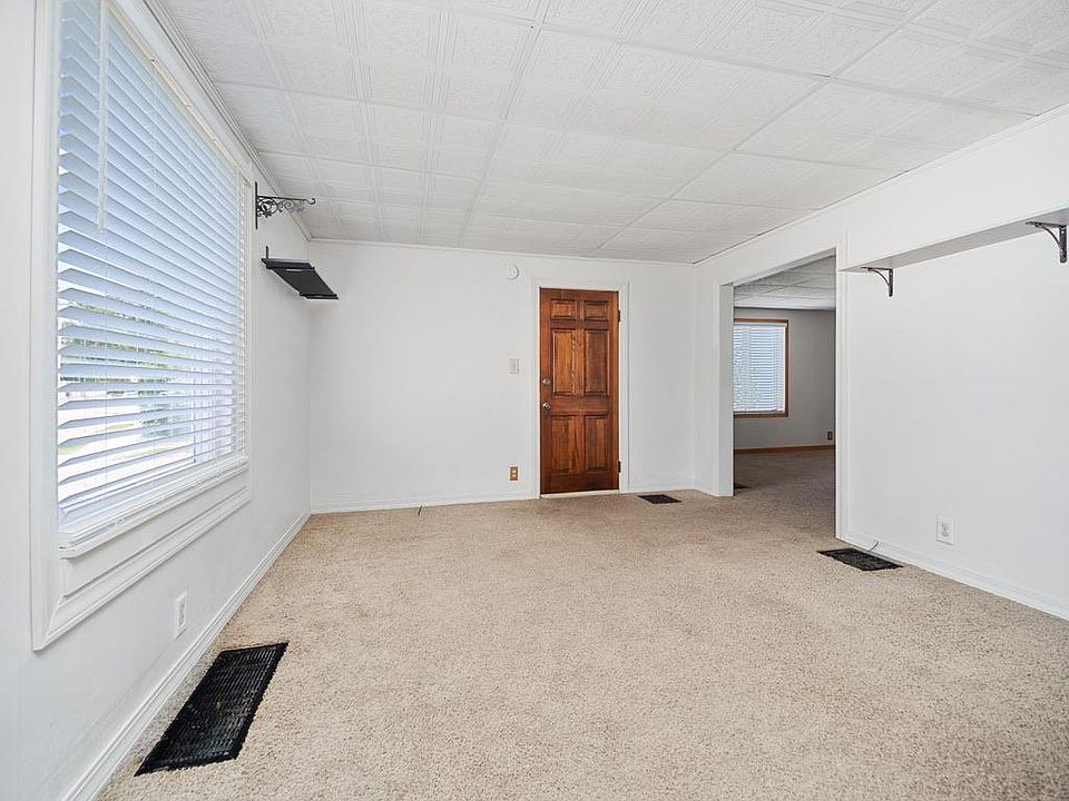 301 W High St, Huntington, IN 46750 Zillow