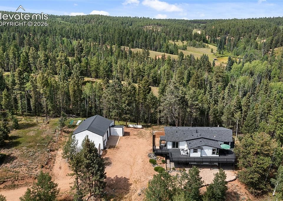 1st image of 403 Pioneer Creek Dr