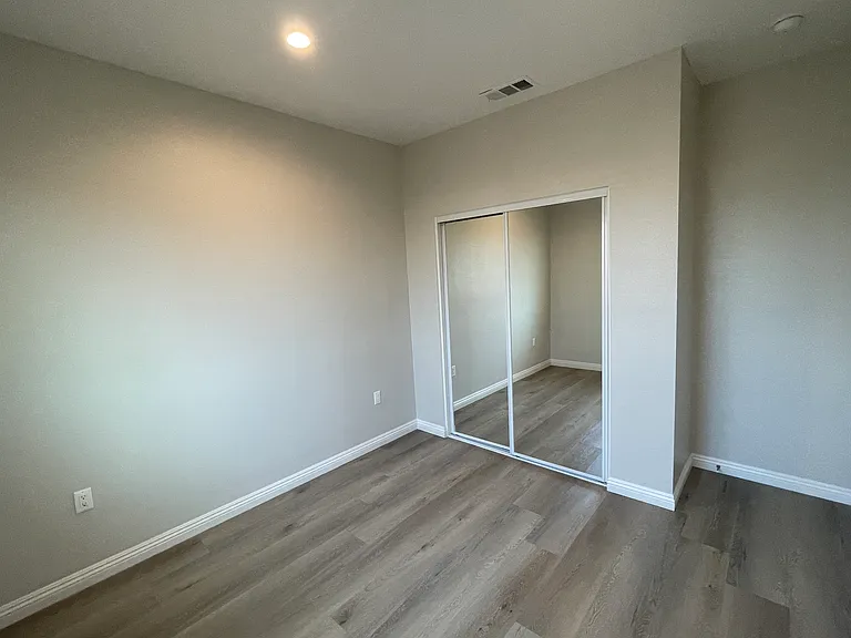 7604 Perry Rd #D — Photo 12